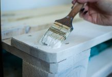 Donker eikenhouten tafel whitewash schilderen Meubels voorzien van whitewash