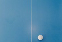 Sport en stressverlichting: Hoe beweging kan helpen om spanning en angst te verminderen tafeltennistafel